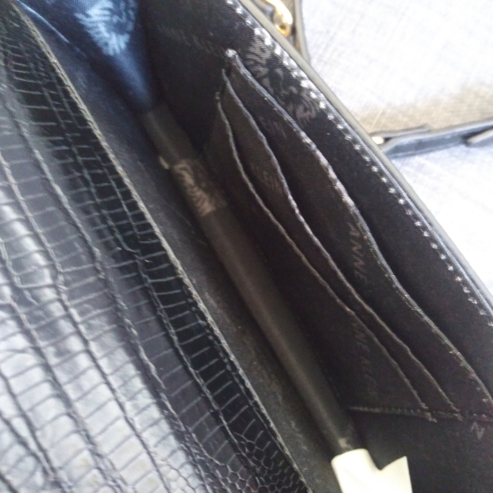 NWT ANNE KLEIN CROSSBODY MINI BAG WALLET ON A CHAIN WITH IPHONE COMPARTMENT - Picture 5 of 13